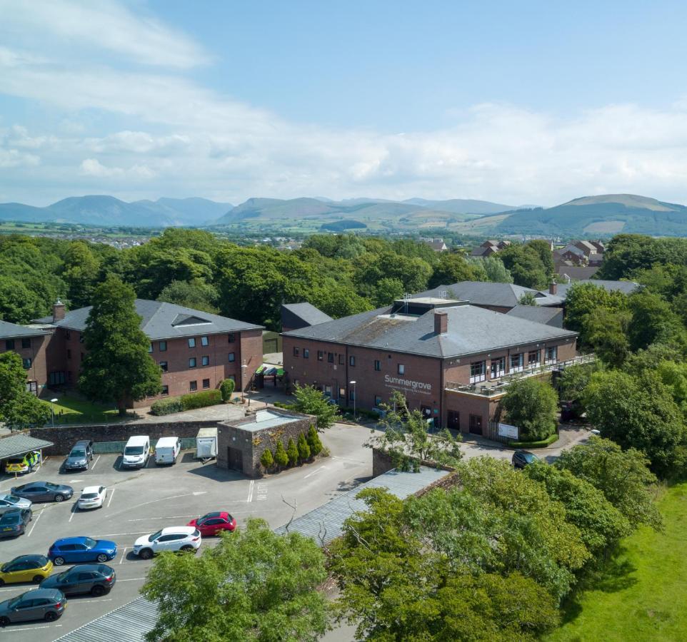 Hotel Summergrove Halls
