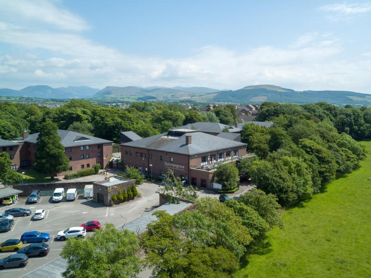 Hotel Summergrove Halls